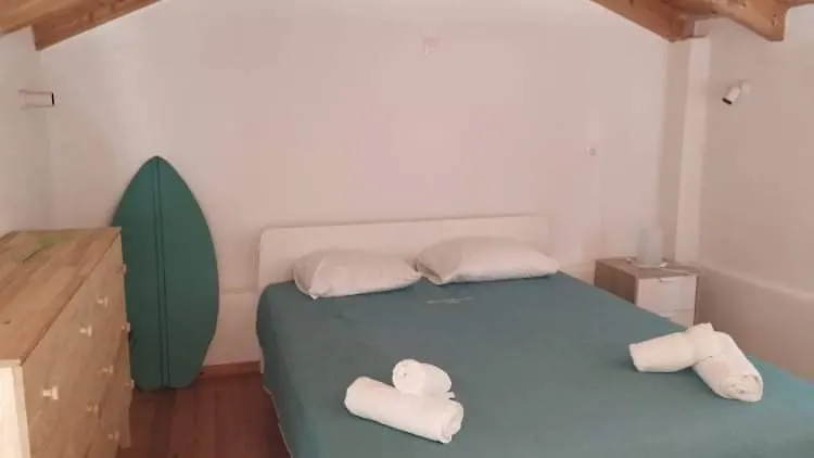 M.J.P. House Apartment Metamorfosi